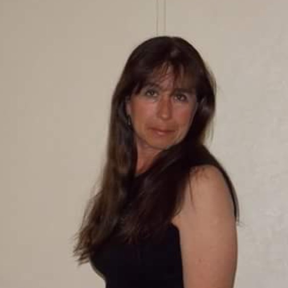 Meet your Posher, Mary Ann - Picture 3 of 5